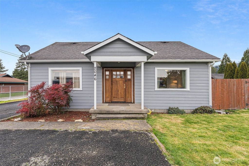 Photo of 2046 SW Salsbury Ave Ave, Chehalis, WA 98532 (MLS # 2483268)
