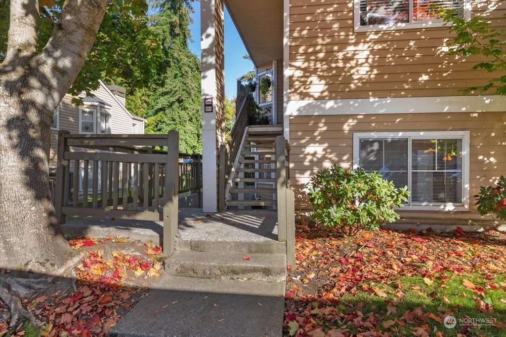 Photo of 5300 Harbour Pointe Boulevard #306A, Mukilteo, WA 98275 (MLS # 2282711)