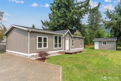 Photo of 762 Division Avenue, Morton, WA 98356 (MLS # 2566993)