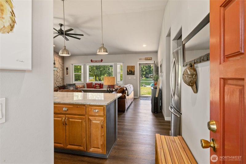 1250 Twin Lakes Road