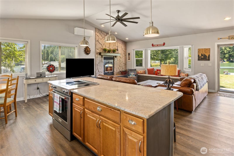 1250 Twin Lakes Road