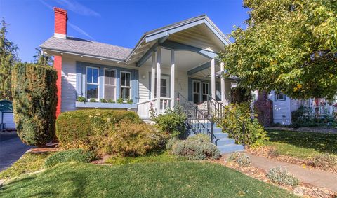 Photo of 222 S 18th Avenue, Yakima, WA 98902 (MLS # 2442566)