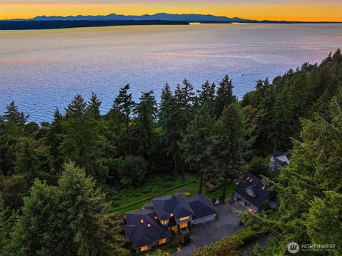 16025 25th Avenue SW Burien WA 98166