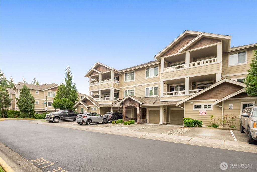 Photo of 23925 NE 115th Lane #302, Redmond, WA 98053 (MLS # 2376008)