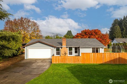 Photo of 410 Cedar Ave Ave, Woodland, WA 98674 (MLS # 2455072)