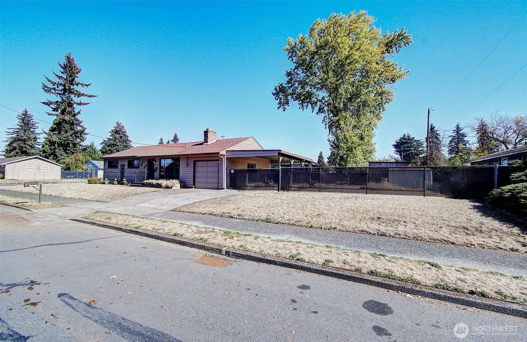 1915 General Anderson Avenue