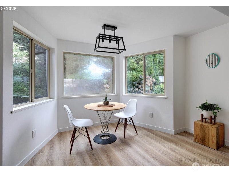 1060 Cowlitz View Court NW