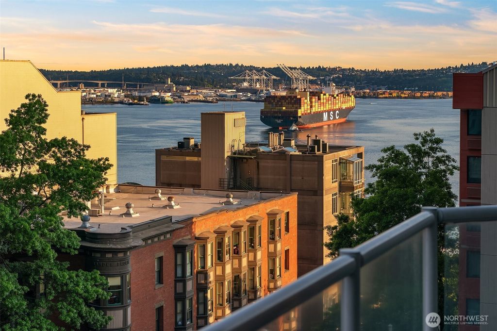 Photo of 2000 1st Avenue #804, Seattle, WA 98121 (MLS # 2389712)