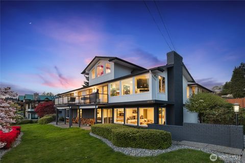 Photo of 18174 Brittany Drive SW, Normandy Park, WA 98166 (MLS # 2507514)