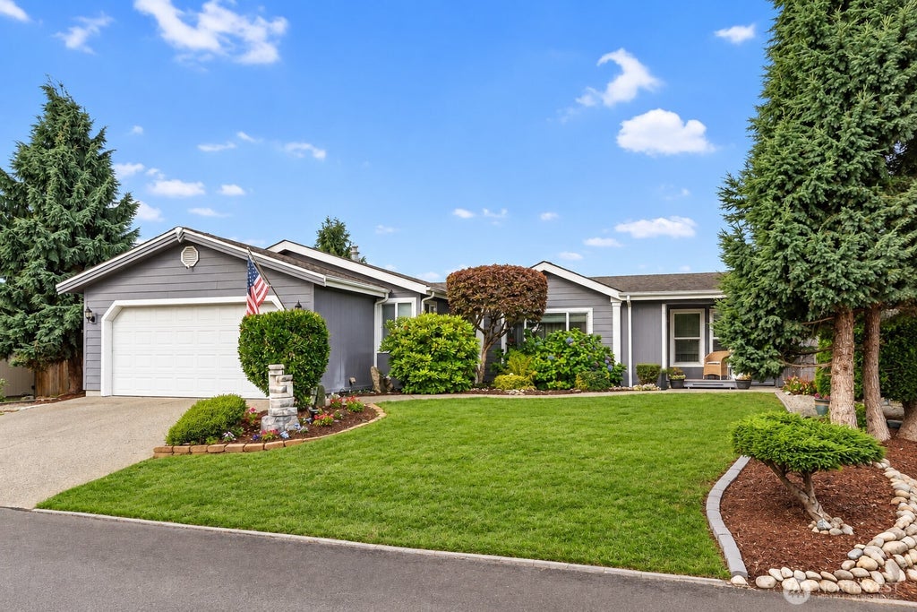 Photo of 17708 21st Avenue E, Spanaway, WA 98387 (MLS # 2575965)