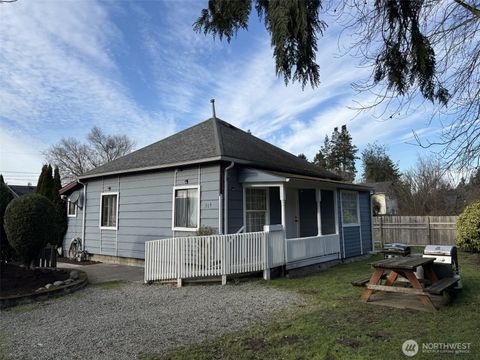 Photo of 319 E Section Street, Mount Vernon, WA 98273 (MLS # 2470455)