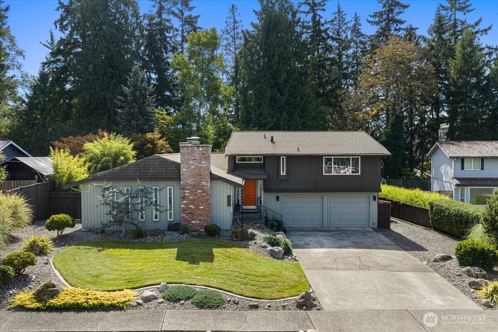Photo of 2404 36th Avenue SE, Puyallup, WA 98374 (MLS # 2582426)
