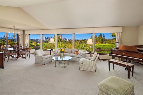 Photo of 12156 SE 15th Street, Bellevue, WA 98005 (MLS # 2596673)