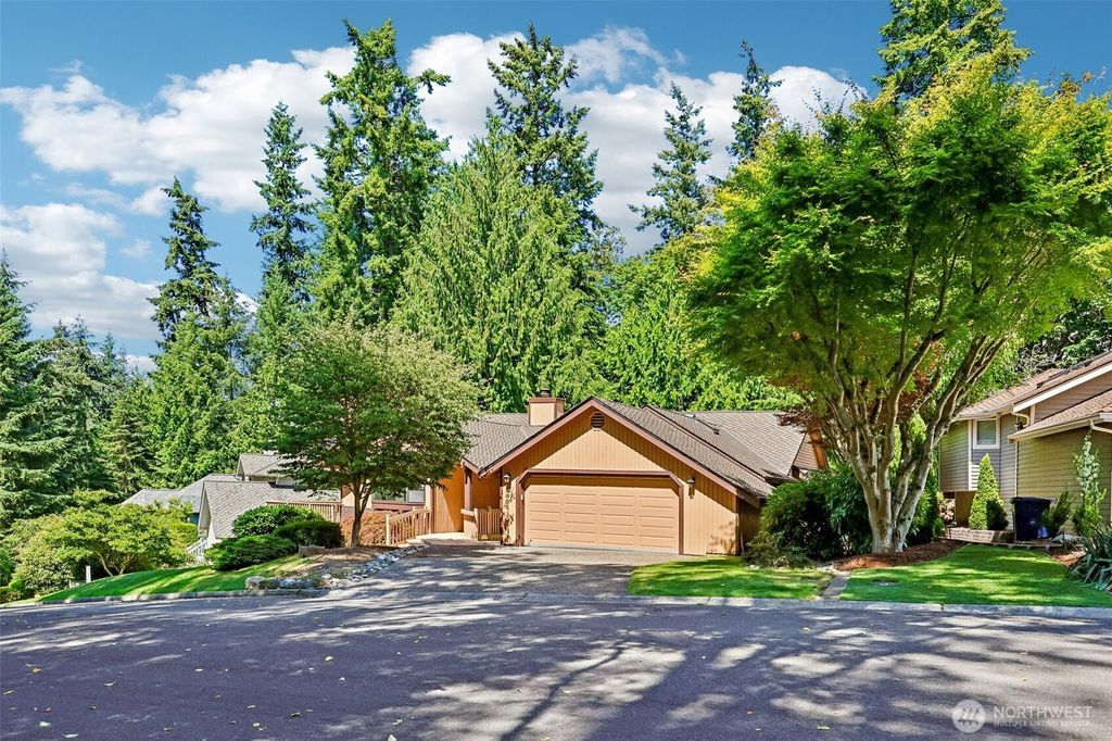 Photo of 5605 101st St Sw ST, Mukilteo, WA 98275 (MLS # 2558297)