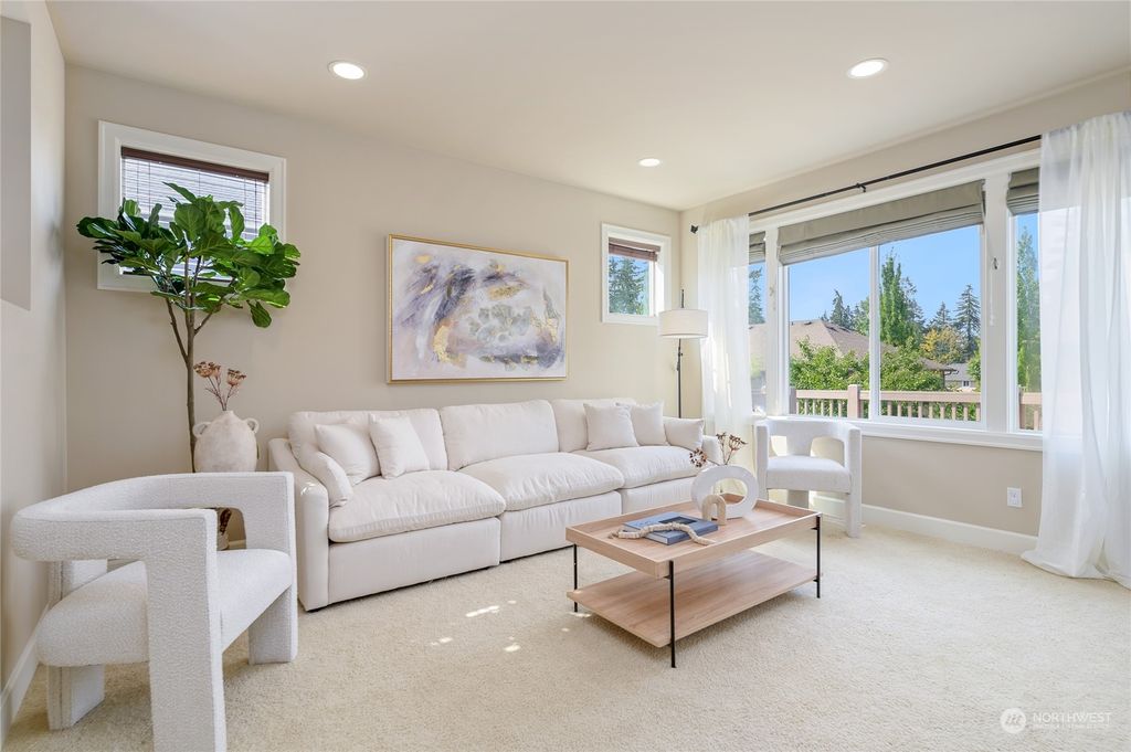 Photo of 113 Hoquiam Place NE, Renton, WA 98059 (MLS # 2288042)