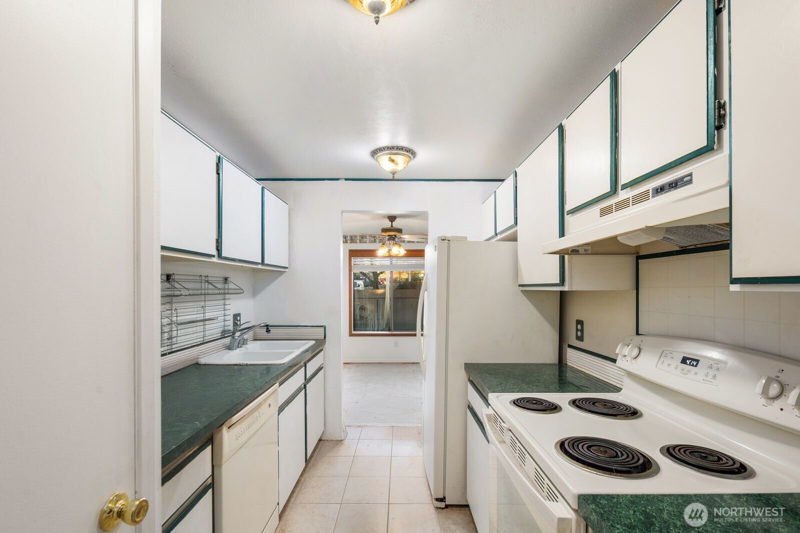 1414 154th Avenue NE 4606