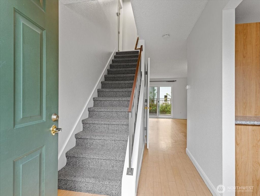 Photo of 405 NE 105th St, Vancouver, WA 98685 (MLS # 2444463)