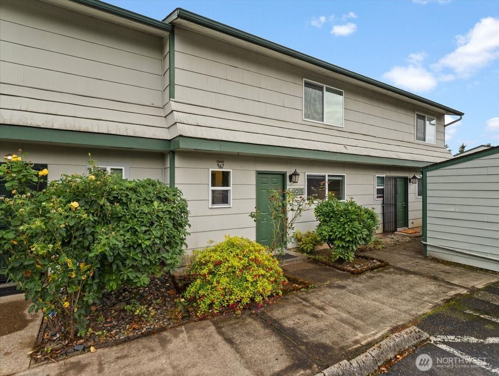 Photo of 405 NE 105th St, Vancouver, WA 98685 (MLS # 2444463)
