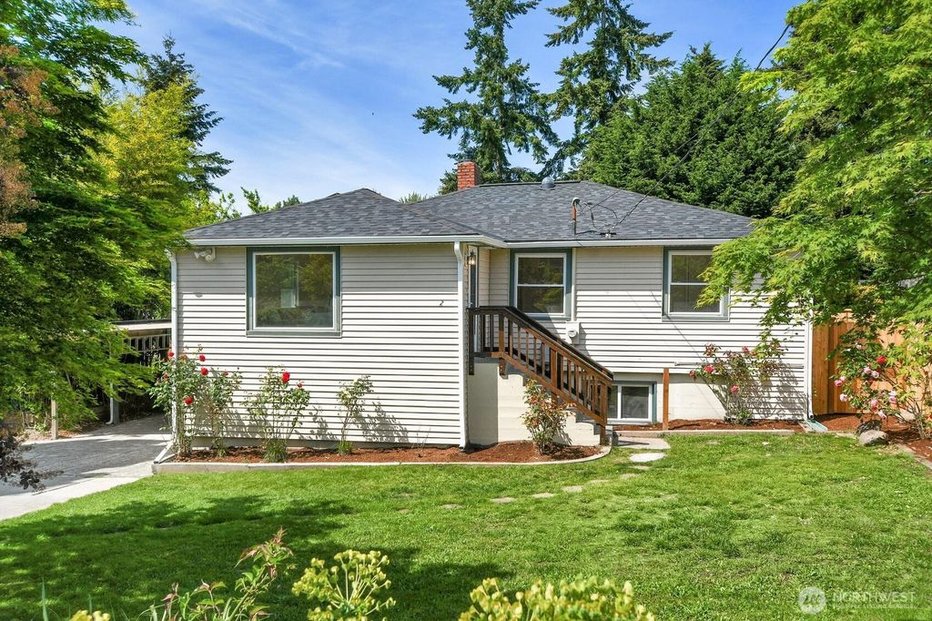 Photo of 1262 SW Orchard Street SW, Seattle, WA 98106 (MLS # 2528170)