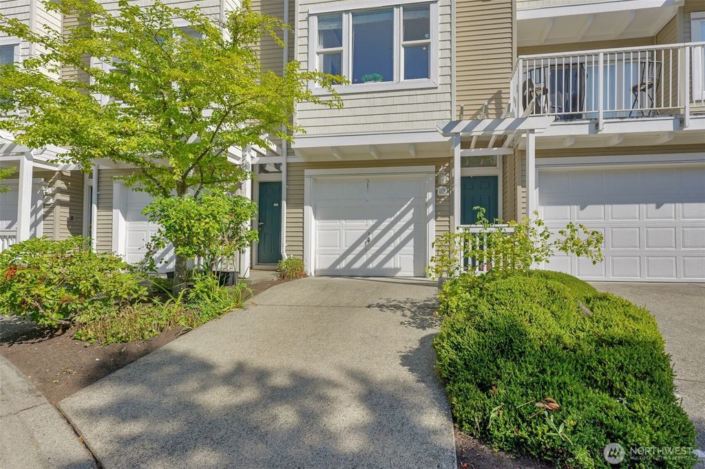 Photo of 2680 139th Avenue SE #115, Bellevue, WA 98005 (MLS # 2437941)