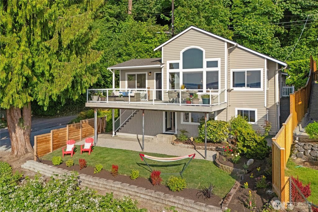 Photo of 2102 Halleck Avenue SW, Seattle, WA 98116 (MLS # 2387742)
