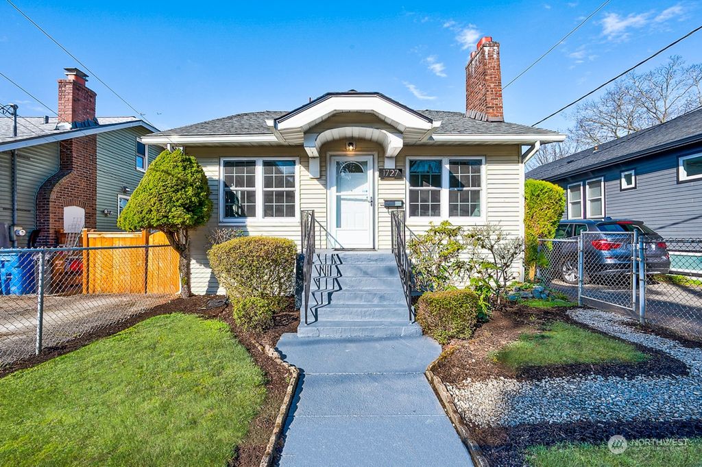 Photo of 1727 30th Avenue S, Seattle, WA 98144 (MLS # 2046909)