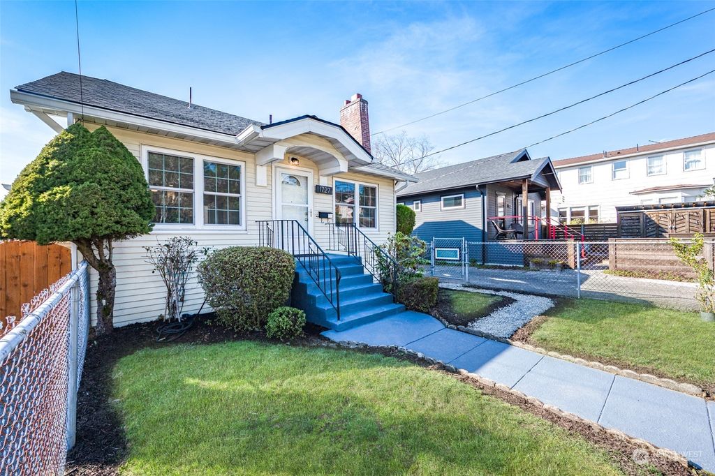 Photo of 1727 30th Avenue S, Seattle, WA 98144 (MLS # 2046909)