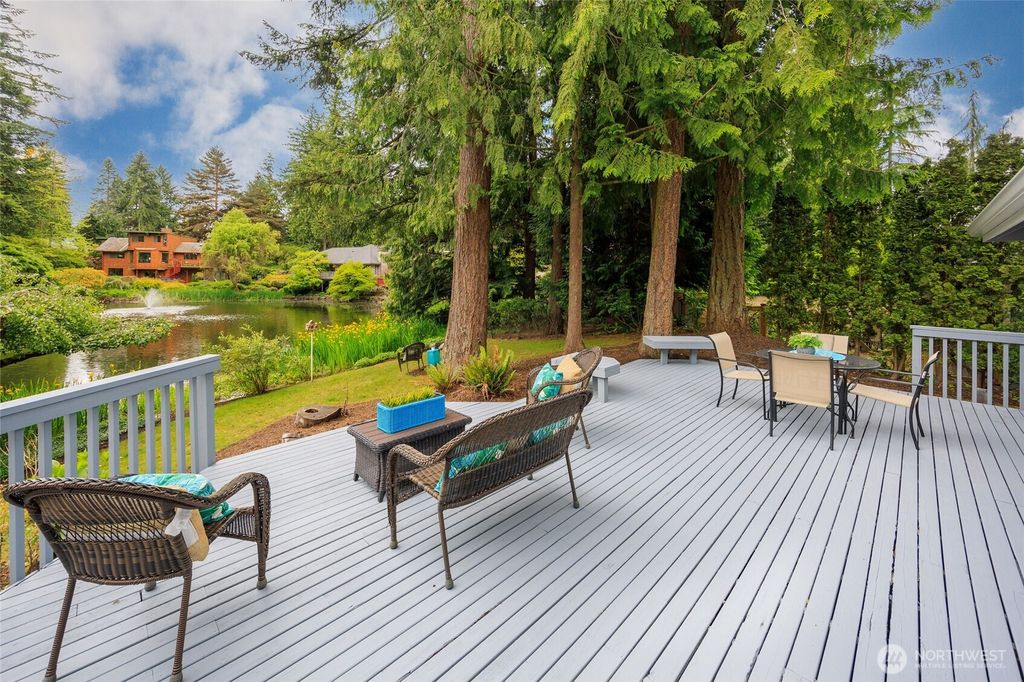 Photo of 11423 NE 104th Street, Kirkland, WA 98033 (MLS # 2408098)