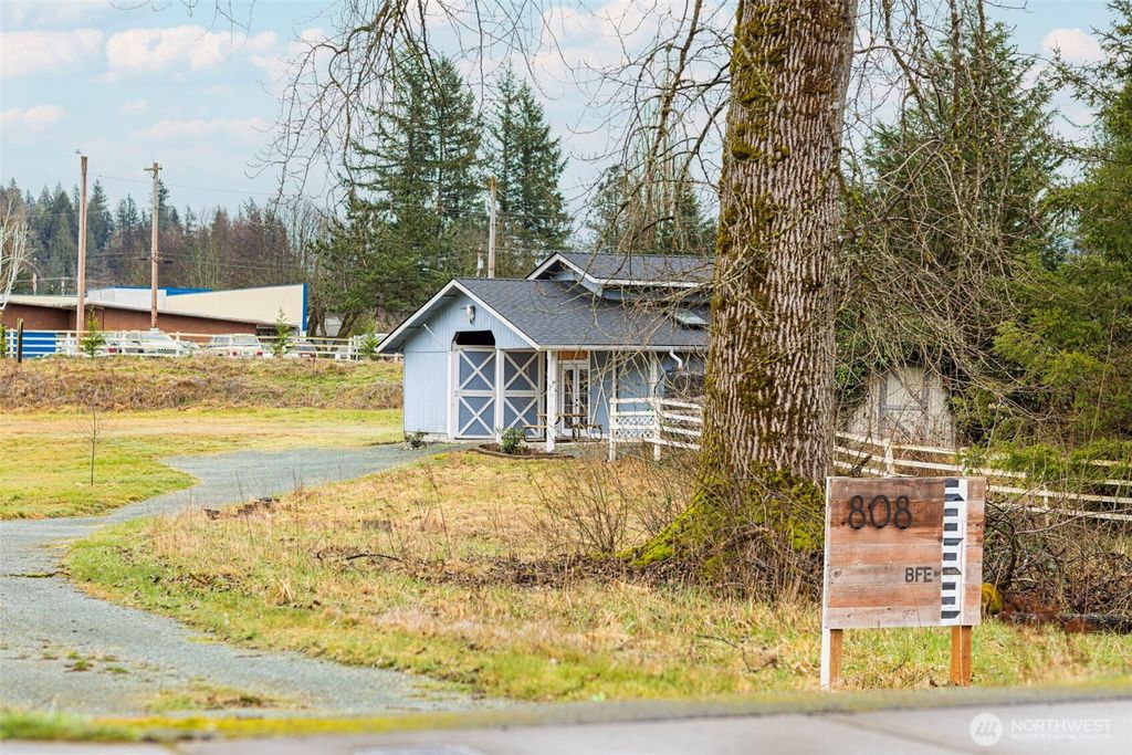 Photo of 808 1st Street, Sultan, WA 98294 (MLS # 2339251)