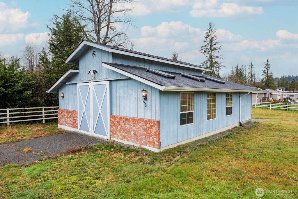 Photo of 808 1st Street, Sultan, WA 98294 (MLS # 2339251)