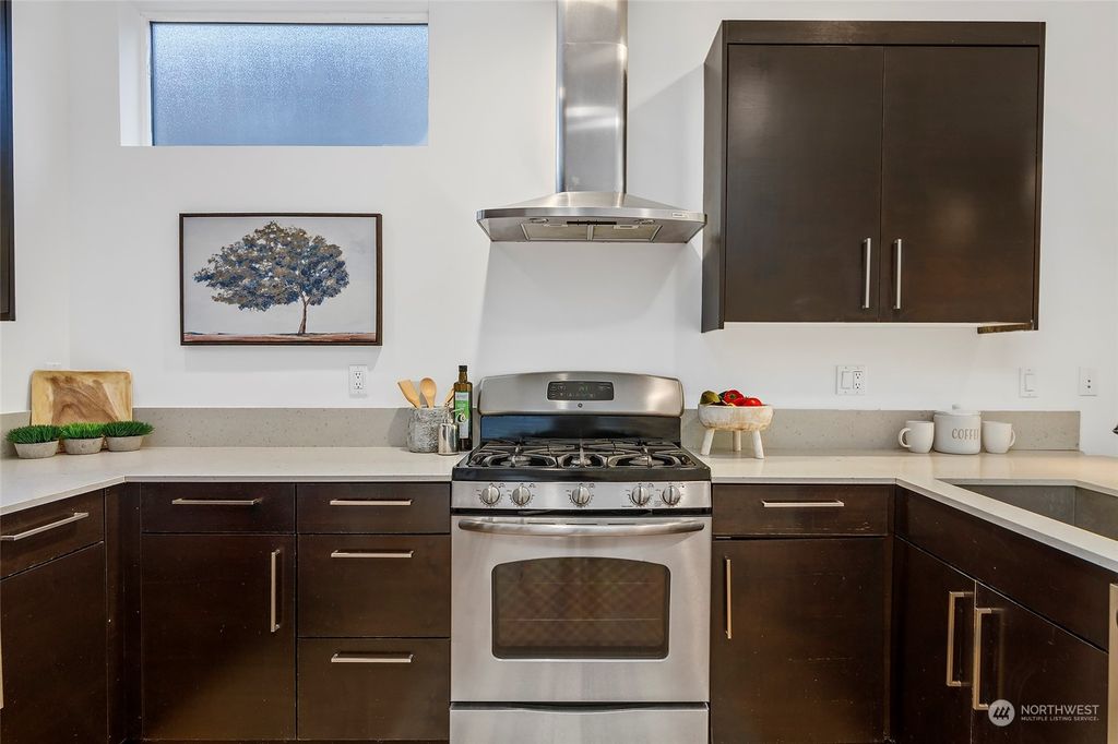 Photo of 3504 Troll Avenue N, Seattle, WA 98103 (MLS # 2169740)