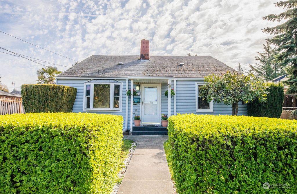 Photo of 17308 33rd Avenue S, SeaTac, WA 98188 (MLS # 2219491)