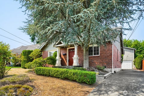 Photo of 218 Summit Avenue, Fircrest, WA 98466 (MLS # 2563620)