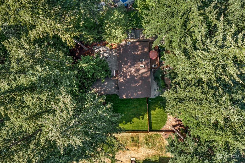 Photo of 23822 SE 30th Street, Sammamish, WA 98075 (MLS # 2265545)