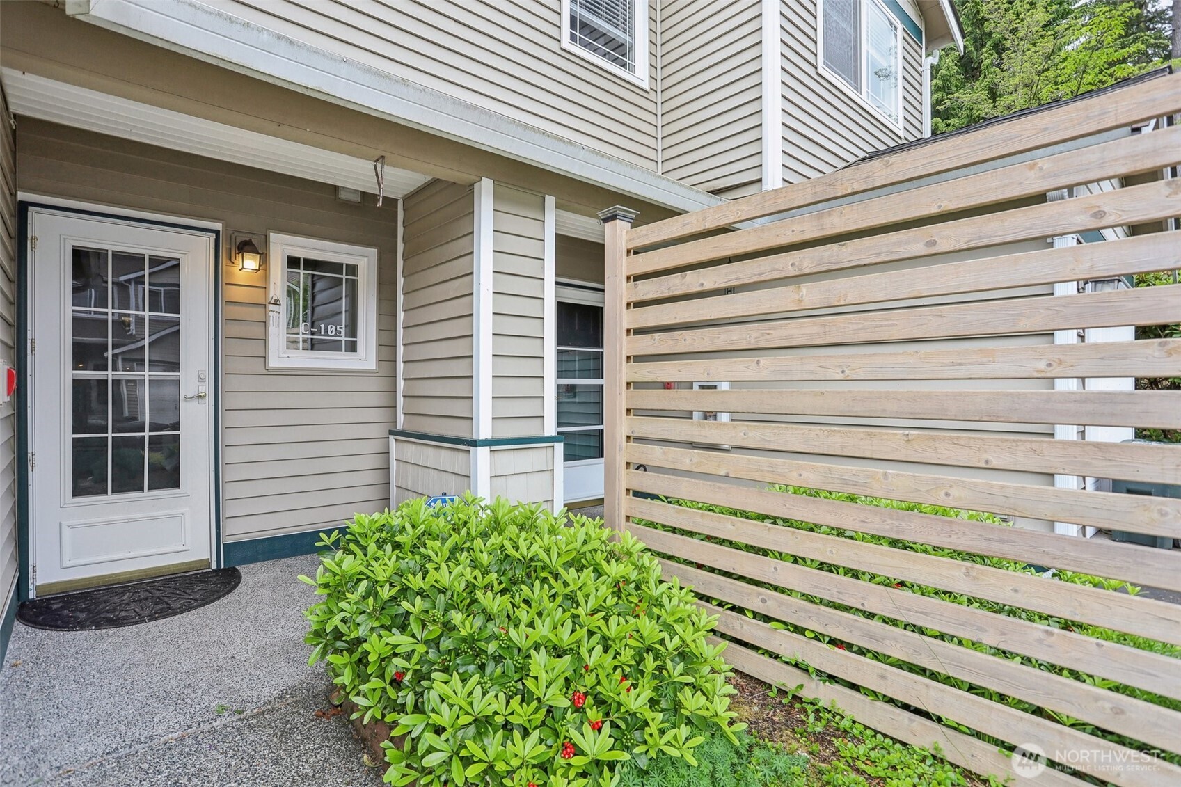 21616 9th Avenue SE C-105