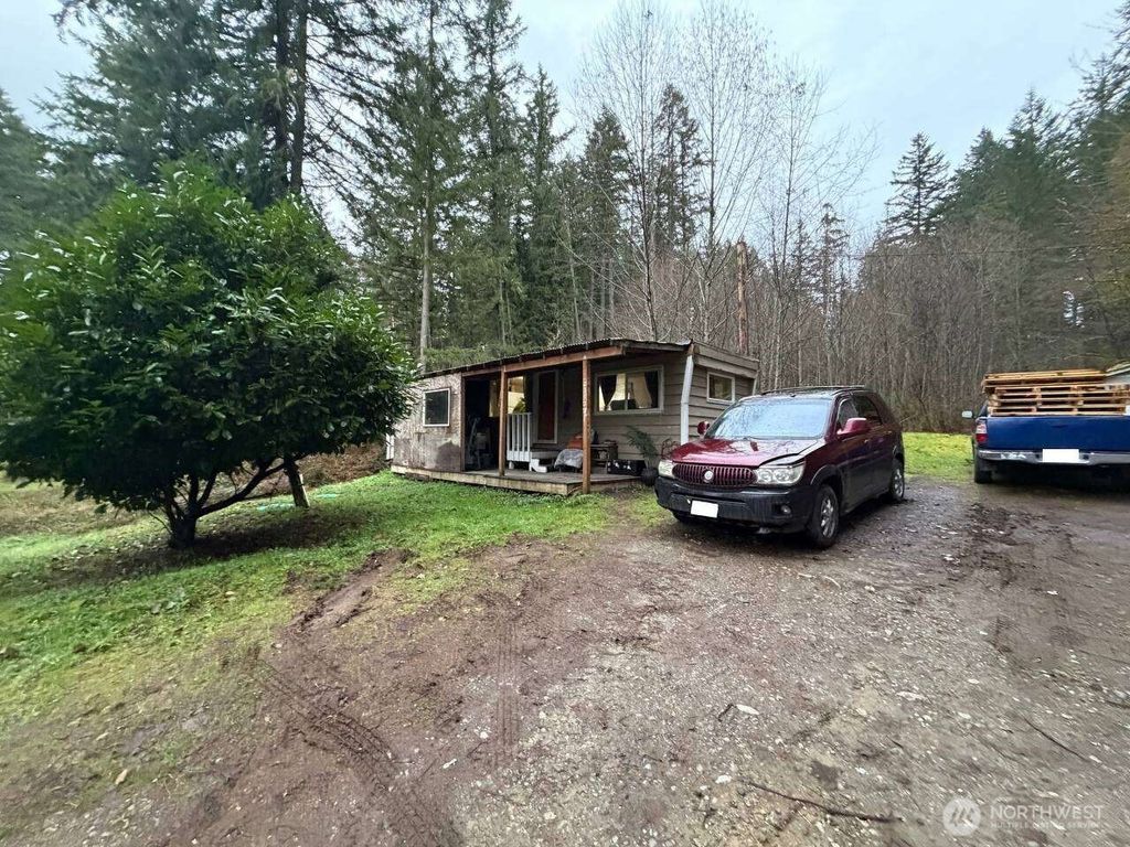 Photo of 23133 119th Avenue SE, Woodinville, WA 98077 (MLS # 2497119)