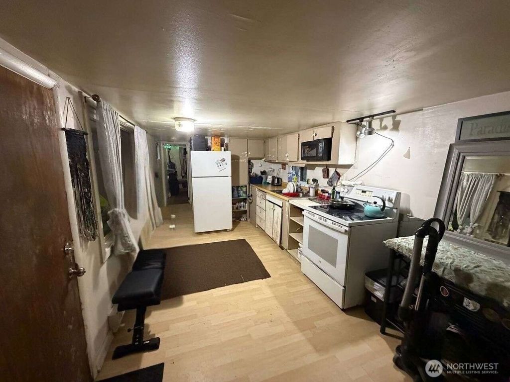 Photo of 23133 119th Avenue SE, Woodinville, WA 98077 (MLS # 2497119)