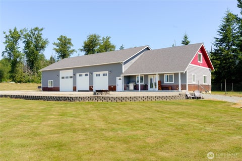 Photo of 21050 Wildwood Place, Sedro Woolley, WA 98284 (MLS # 2555875)