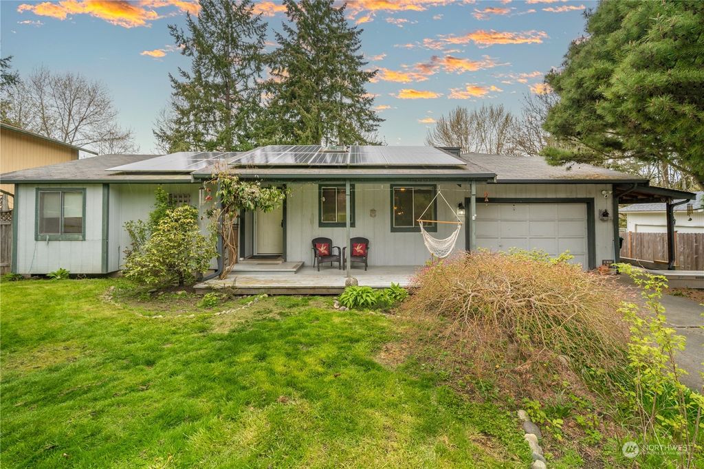 Photo of 79 Hylebos Avenue, Milton, WA 98354 (MLS # 2056798)