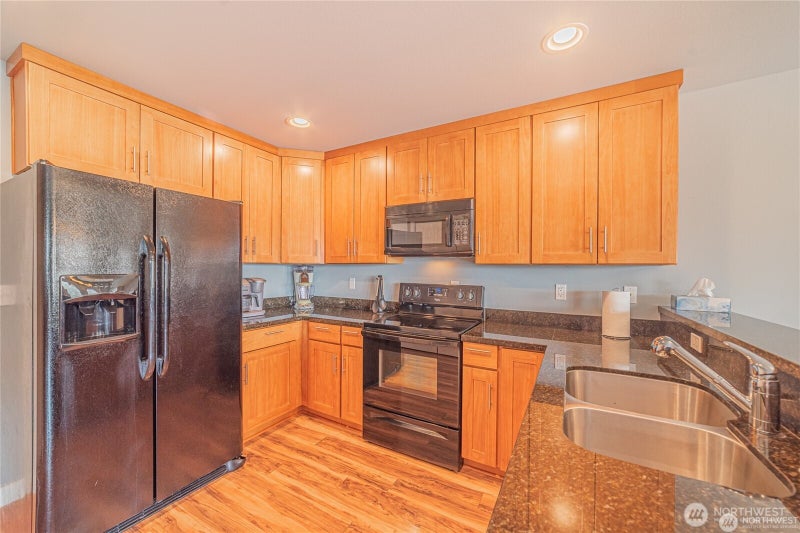 302 Desert Aire Drive SW A/B