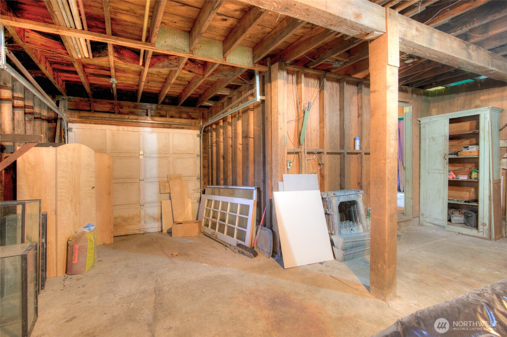 6015 Olympic Highway