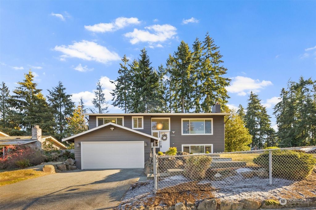 Photo of 17309 58 Avenue W, Lynnwood, WA 98037 (MLS # 2324294)