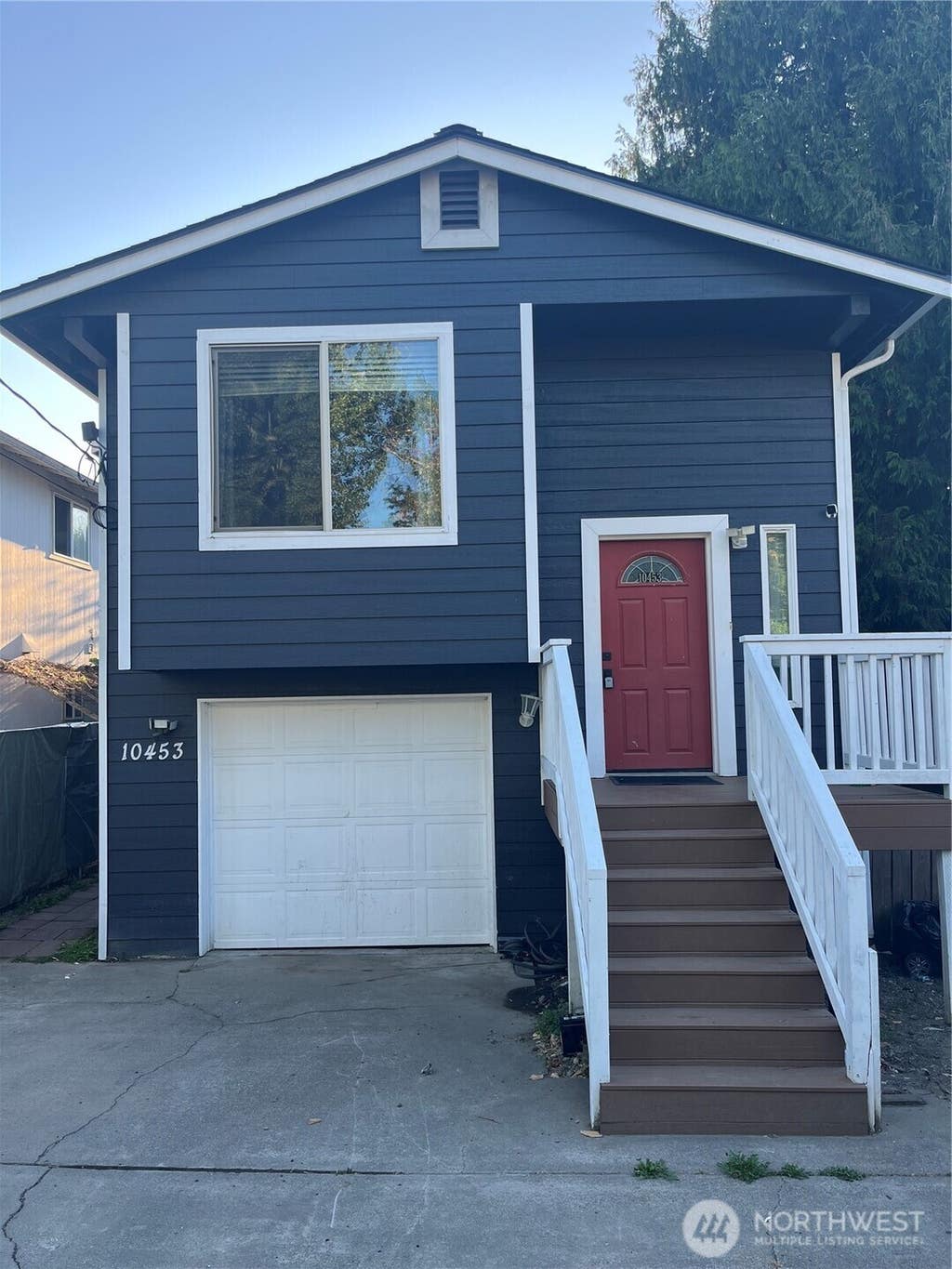 Photo of 10453 1st Avenue SW, Seattle, WA 98146 (MLS # 2550201)