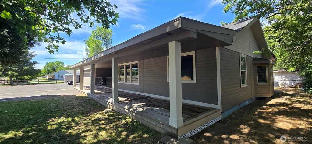 Photo of 161 Orchard Rite Road, Yakima, WA 98908 (MLS # 2533978)