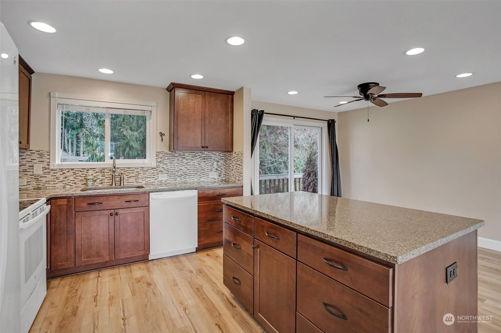Photo of 18608 SE 268th Street, Covington, WA 98042 (MLS # 2329454)