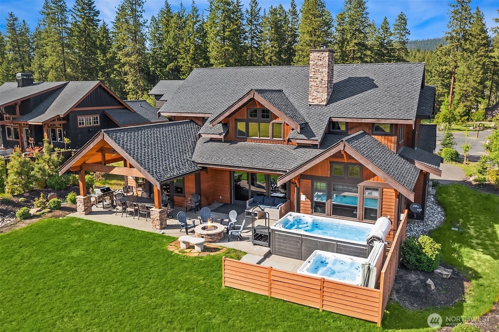 Photo of 390 Tipple Hill Loop, Cle Elum, WA 98922 (MLS # 2577709)