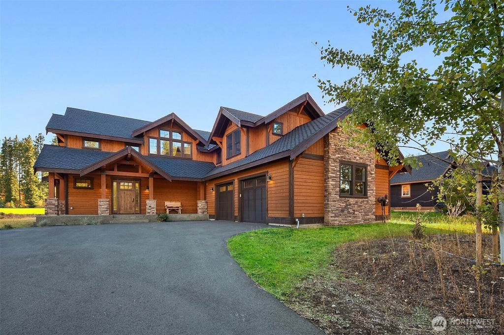 Photo of 390 Tipple Hill Loop, Cle Elum, WA 98922 (MLS # 2577709)