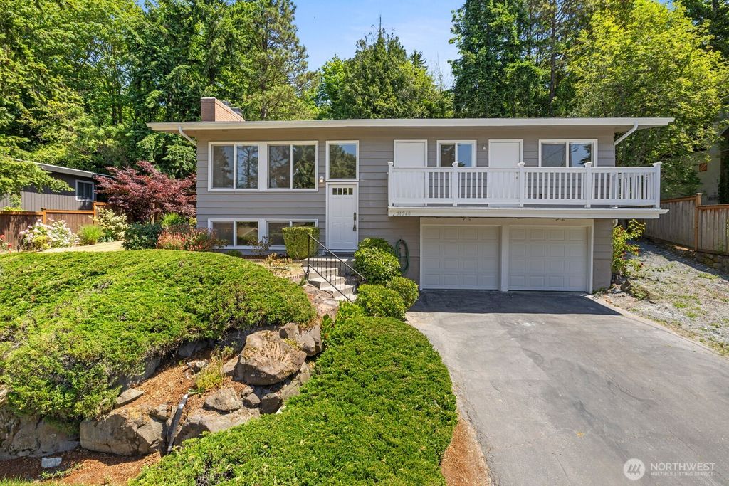 Photo of 21240 15th Avenue S, Des Moines, WA 98198 (MLS # 2391557)