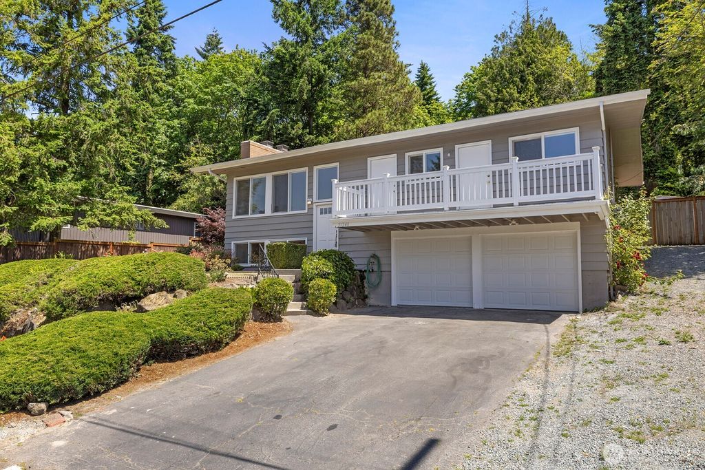 Photo of 21240 15th Avenue S, Des Moines, WA 98198 (MLS # 2391557)