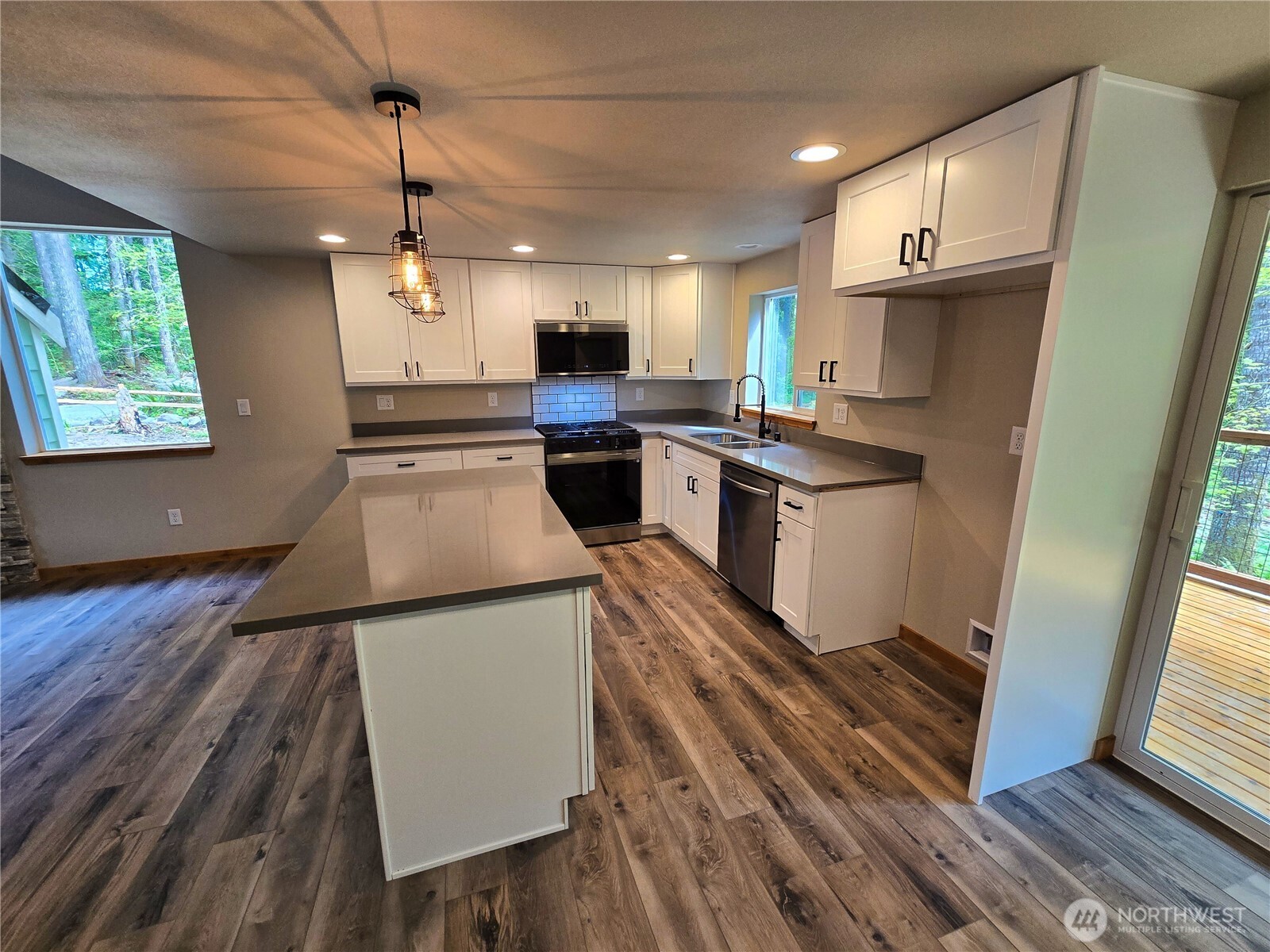 244 Skate Creek Road N